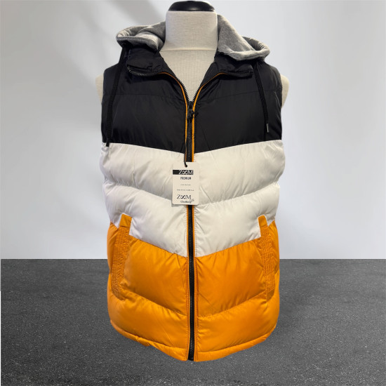 MEN'S SLEEVELESS JACKET WITH DETACHABLE HOOD