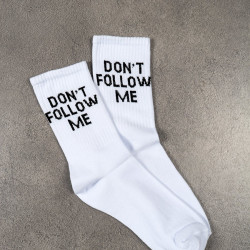 UNISEX ΚΑΛΤΣΑ ΜΕ ΣΧΕΔΙΟ 'DONT FOLLOW ME' ΣΕ ΛΕΥΚΟ