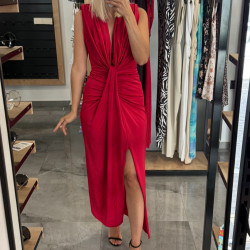 BURGUNDY DRESS WITH OPENING & PADDINGS