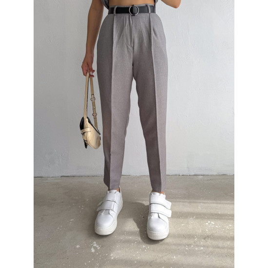 FABRIC PANTS IN A CLASSIC LINE