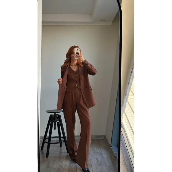 ΣΕΤ ΚΟΣΤΟΥΜΙ ΜΕ ΓΙΛΕΚΟ ΣΕ ΚΑΦΕ